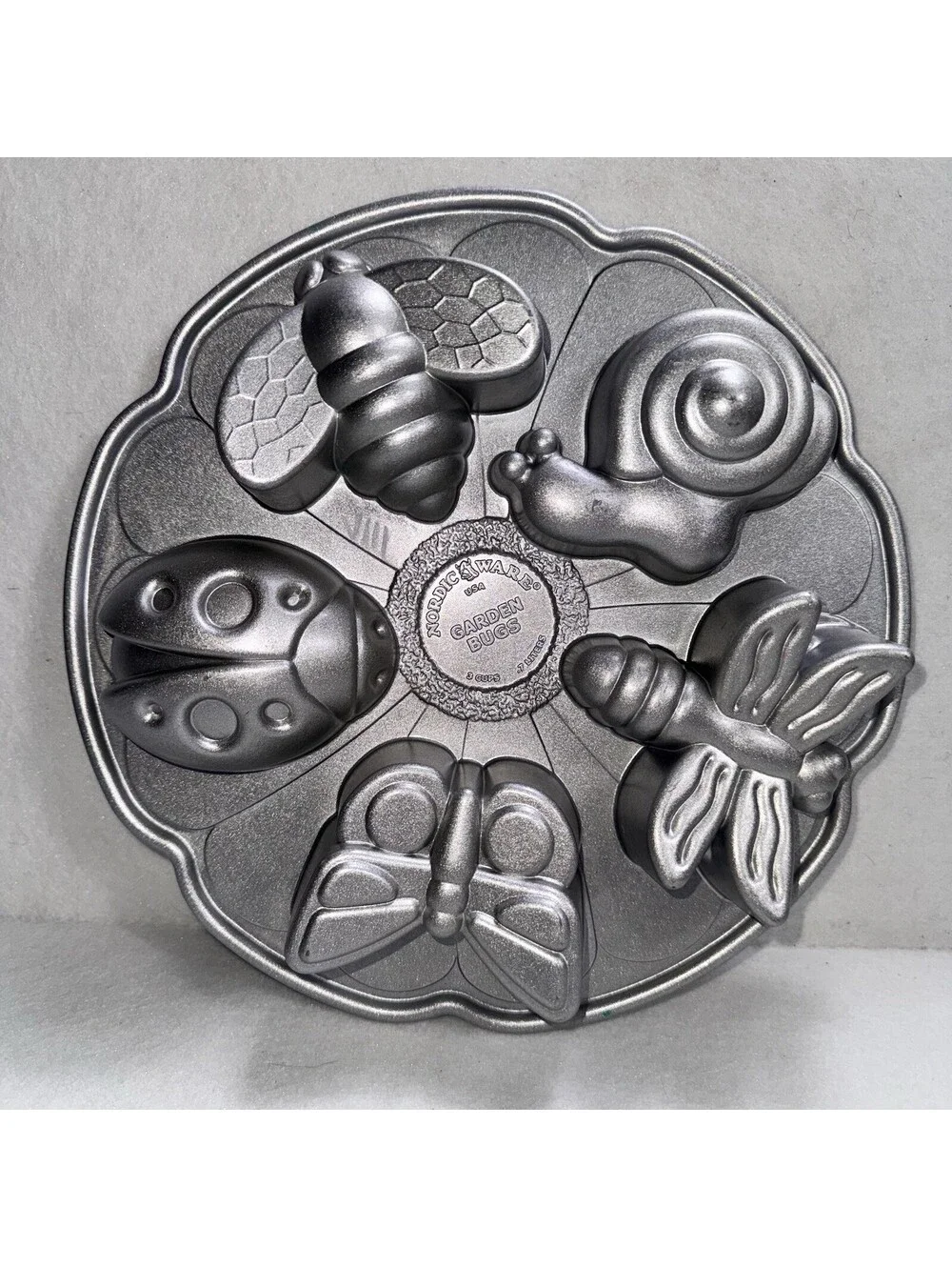 Nordic Ware Garden Bugs Cake Pan 3 Cup Butterfly Bee Ladybug Snail Cast Aluminum